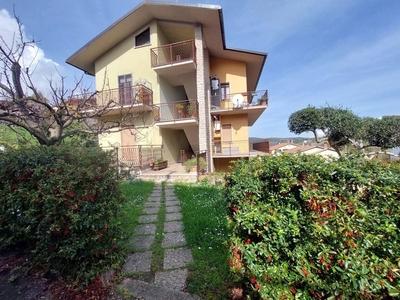 Appartamento in Via Gian Francesco Perini, Snc, Amelia (TR)