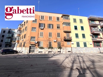 Appartamento in Via Peucetia , I6, Bari (BA)