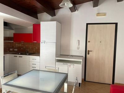 Bilocale in Affitto a Ragusa, 370€, 50 m², arredato