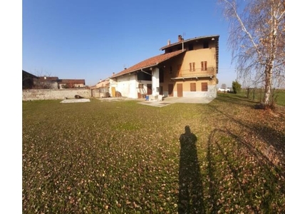 Casa indipendente in vendita a Villafalletto, Frazione Gerbola