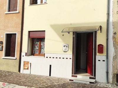 Casa indipendente in Vendita in Via San Lorenzo 61 a Marano Vicentino