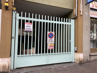 Garage di 13 mq in vendita - Cesano Boscone