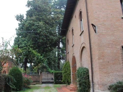 Immobile commerciale in Vendita a Reggio Emilia, 742'500€, 852 m²