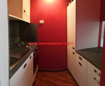 Monolocale a Milano, 1 bagno, giardino in comune, arredato, 46 m²