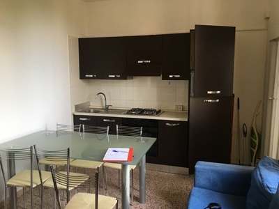 Trilocale in Affitto a Pisa, zona Stazione, 750€, 65 m², arredato