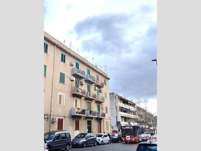 Trilocale in Vendita a Messina, 41'500€, 78 m²