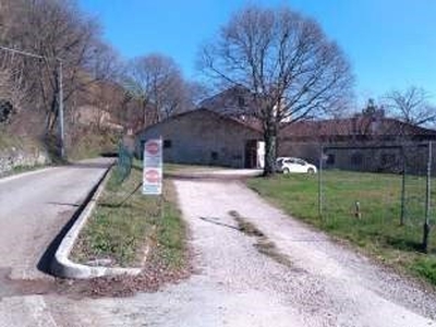 Villa in Via Sabbioni , 4, Creazzo (VI)