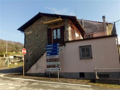 Casa semindipendente in buono stato di 50 mq. a Monti
