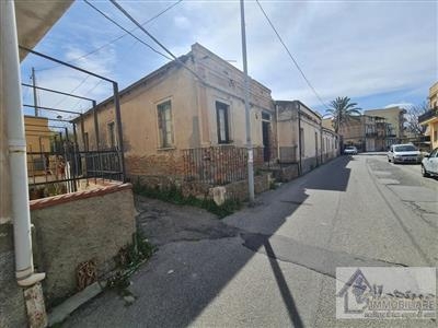 Casa indipendente in vendita a Reggio di Calabria Pellaro San Leo
