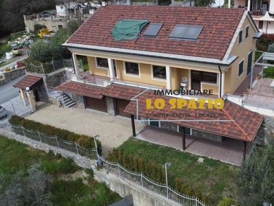 villa indipendente in vendita a Andora