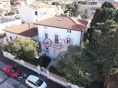 villa indipendente in vendita a Antignano