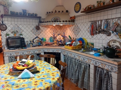 Appartamento in Vendita in Via Antonino di Sangiuliano a Catania