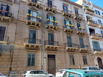 Appartamento in Vendita in Via Caltanissetta a Palermo