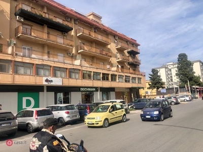 Appartamento in Vendita in Via Dante Alighieri a Bagheria