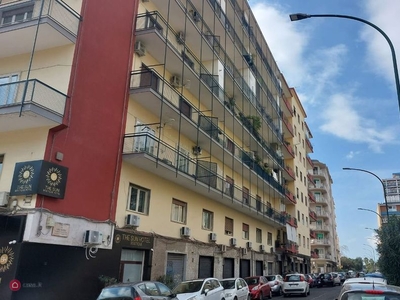 Appartamento in Vendita in Via Fabio Massimo 46 a Napoli