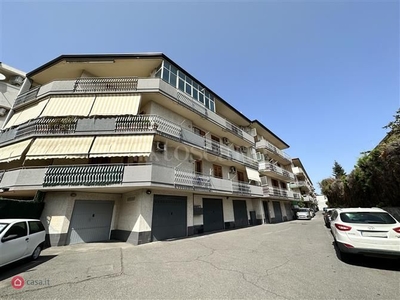 Appartamento in Vendita in Via Giacomo Matteotti a Aci Sant'Antonio