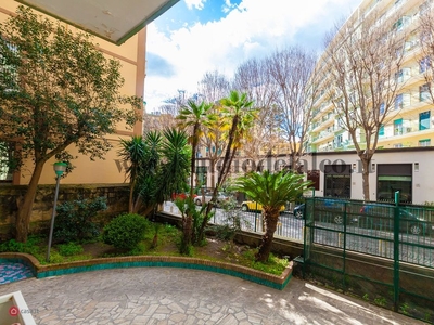 Appartamento in Vendita in Via Giandomenico D'Auria a Napoli