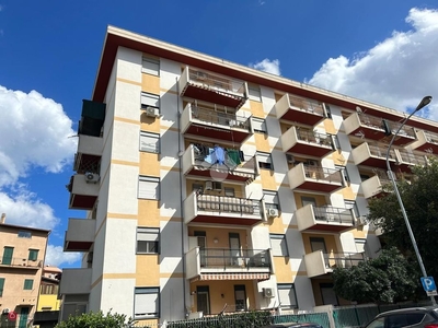 Appartamento in Vendita in Via Giuseppe Pianell 14 a Palermo