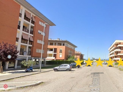 Appartamento in Vendita in Via Nocera Terinese a Roma
