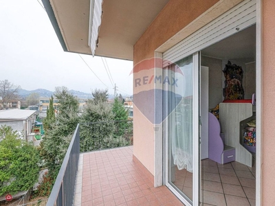 Appartamento in Vendita in Via per Curnasco 45 a Bergamo