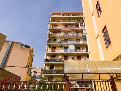 Appartamento in Vendita in Via Perpignano 147 a Palermo