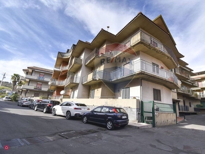 Appartamento in Vendita in Via San Nicolò 159 a Aci Catena