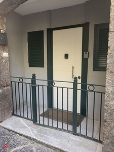 Appartamento in Vendita in Piazza S. Maria la Nova 44 a Napoli