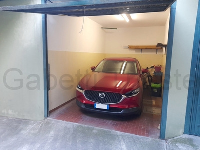 Box/Garage 16mq in vendita a Trieste