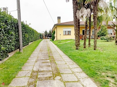 Casa Bi/Trifamiliare in Vendita in Via Altinate a Vigonovo
