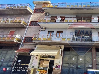 Casa Bi/Trifamiliare in Vendita in Via Flaminia 31 -35-37 a Paternò