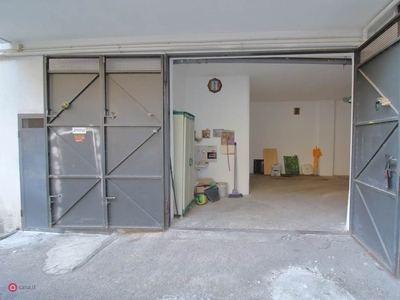 Garage/Posto auto in Vendita in Via Raffaele Pasculli a Bitonto