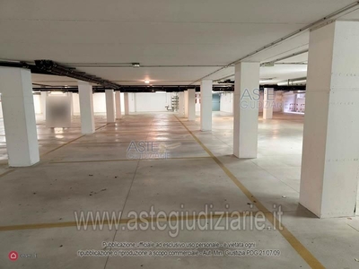 Garage/Posto auto in Vendita in Viale dell'Industria 5 a Jesi