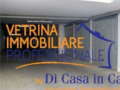 Garage/Posto auto in Vendita in Viale Gabriele D'Annunzio a Trieste