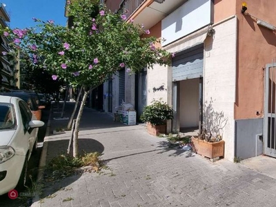 Negozio/Locale commerciale in Vendita in Via Michele Ferrara a Caserta