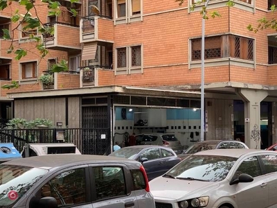 Negozio/Locale commerciale in Vendita in Via Nocera Umbra 162 a Roma