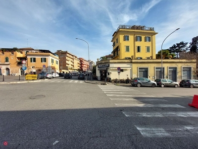 Negozio/Locale commerciale in Vendita in Via Nomentana 462 a Roma
