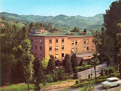 Palazzo in Vendita in Via Tabiano 42 a Salsomaggiore Terme