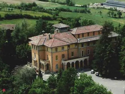 Palazzo in Vendita in Viale Camillo Benso Conte di Cavour 58 A a Salsomaggiore Terme