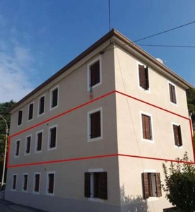 Quadrilocale in Via Borgo Piai 38, Fregona, 1 bagno, 99 m², 1° piano