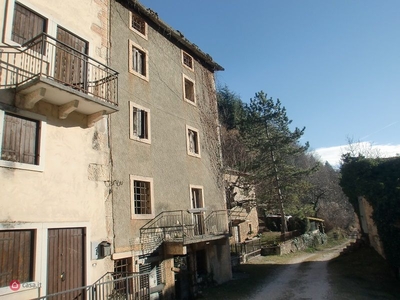 Rustico/Casale in Vendita in Lughezzano 6 a Bosco Chiesanuova