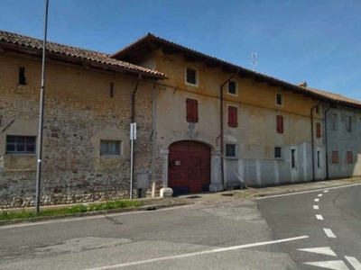 Rustico in Piazza Sant'Andrea, Pavia di Udine, 10 locali, 379 m²