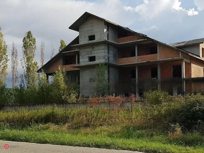 Stabile / Palazzo in Vendita in a Marano Ticino