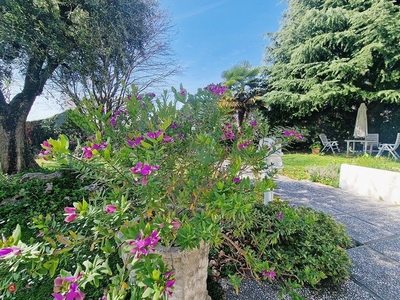 Villa in Vendita in a Romano d'Ezzelino