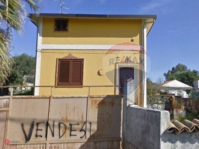 Villa in Vendita in Via della Valeriana 40 a Catania