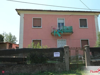 Villa in Vendita in Via Turbina 55 a Verona
