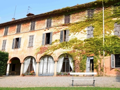 Vendita Villa Unifamiliare Via Gioacchino Rossini, Tradate