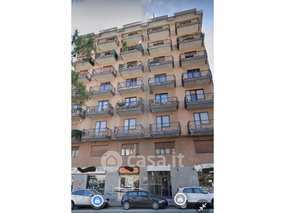 Appartamento in Affitto in Piazza Renato Casalbore 32 a Salerno
