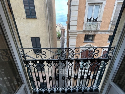 Appartamento in Affitto in Via ROMA 8A a Genova