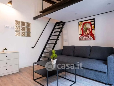 Appartamento in Affitto in Viale Bligny 42 a Milano