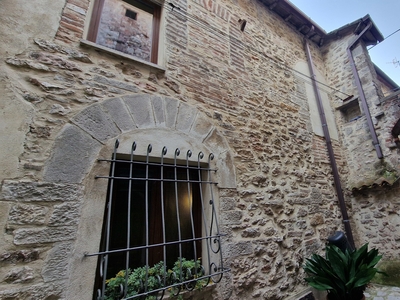 Casa indipendente da ristrutturare in via del forno 5, Avigliano Umbro